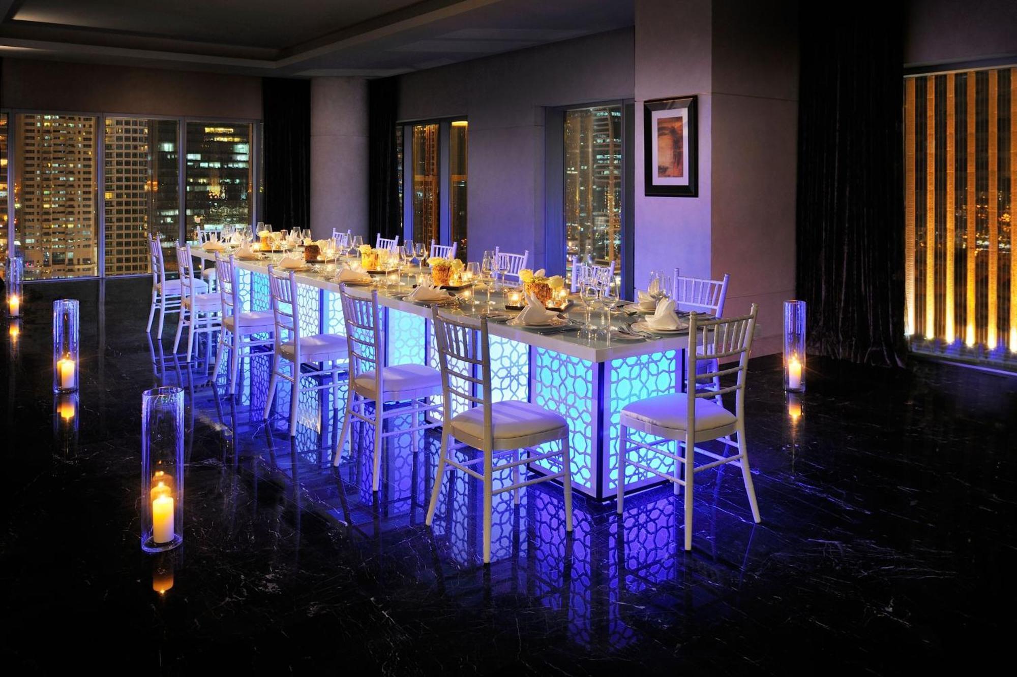 Jw Marriott Hotel Marina Дубай Екстер'єр фото The private dining room at the restaurant