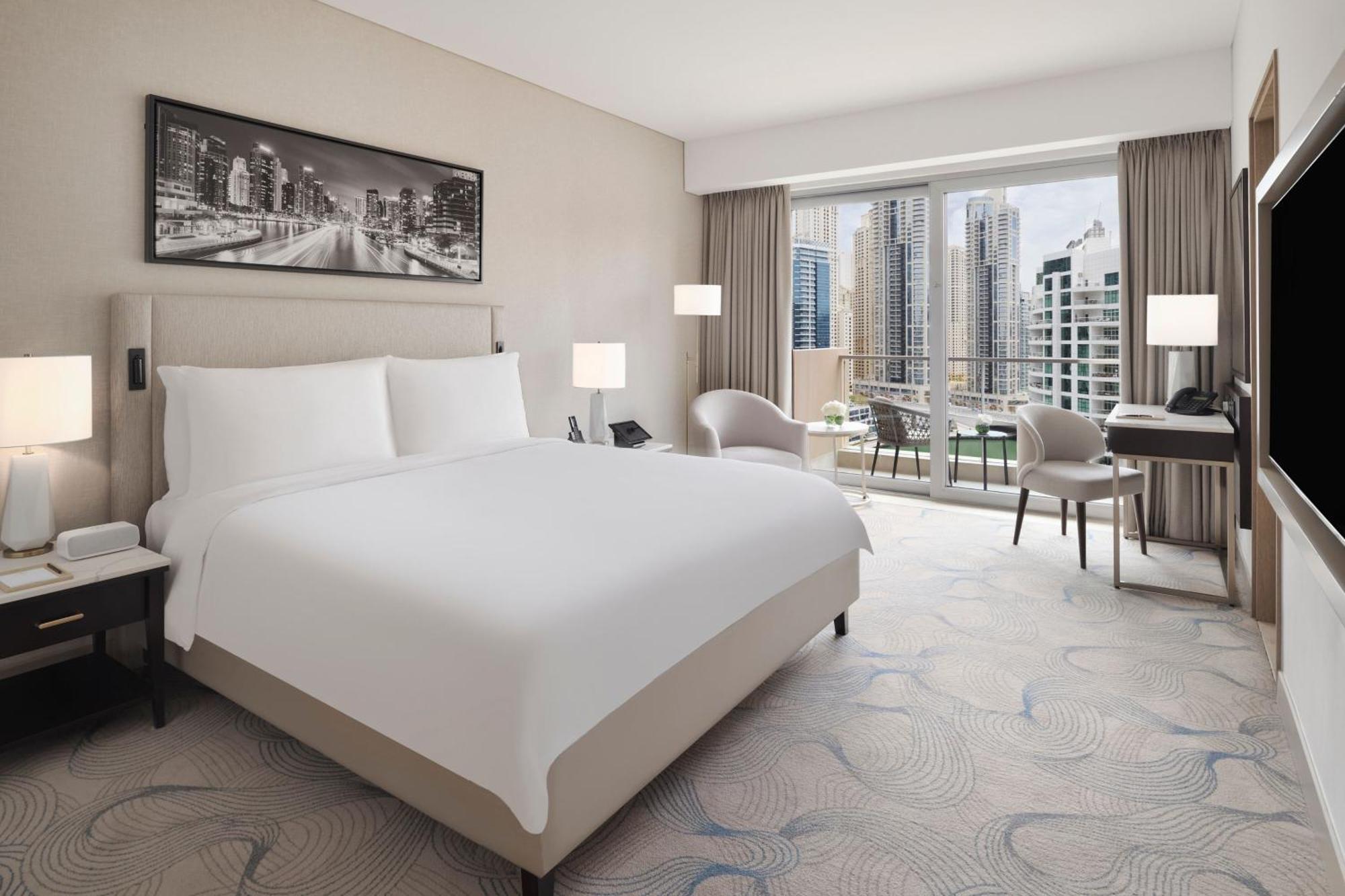 Jw Marriott Hotel Marina Дубай Екстер'єр фото A guest room at the hotel